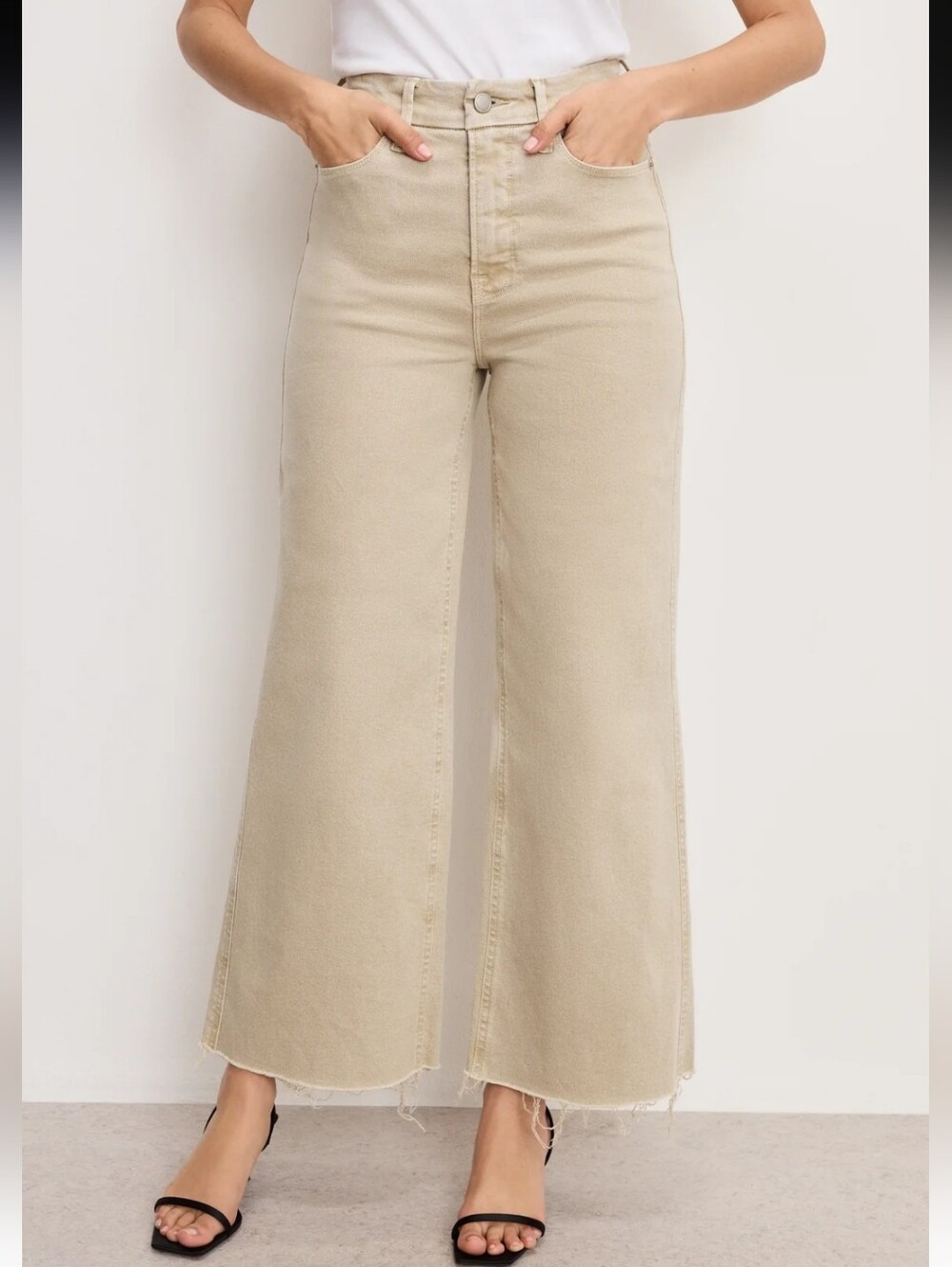 ZARA Camel High-Waist Wide Leg Cropped Jeans Size 4 NWT